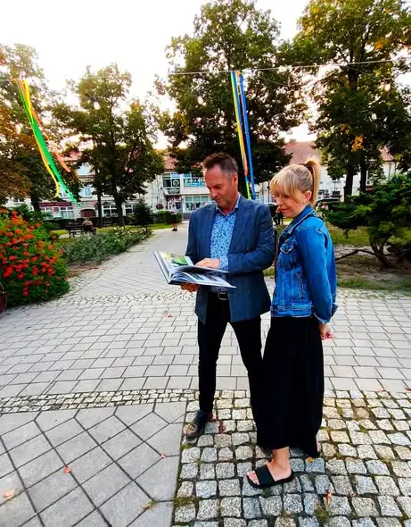 Muzyczne popołudnie w sercu Pińczowa: Kapela Działoszacy i album „Nuta Pamięci”