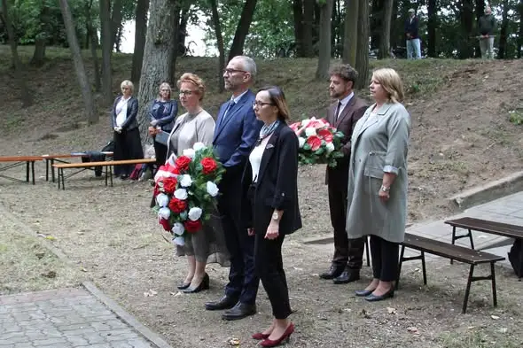 Msza polowa w Dorposzu Szlacheckim – hołd dla ofiar II wojny światowej