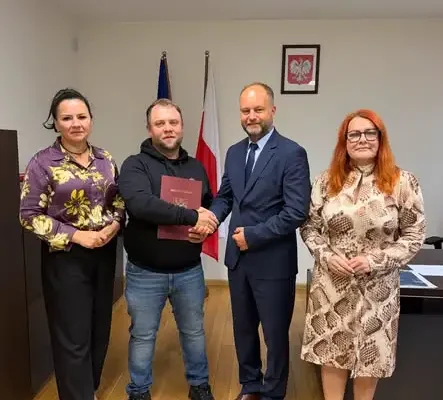 Działoszyce: umowa na zagospodarowanie otoczenia synagogi podpisana
