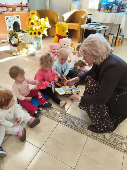 Dzień Głośnego Czytania w Złotej: żłobkowicze spotkali się z książką