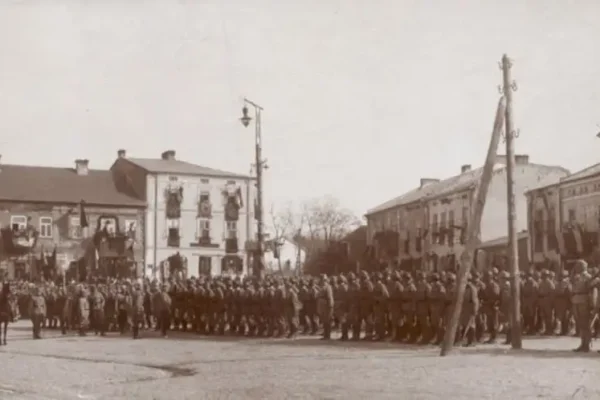 Historyczne zdjęcie z wizyty arcyksięcia Fryderyka Habsburga w Działoszycach