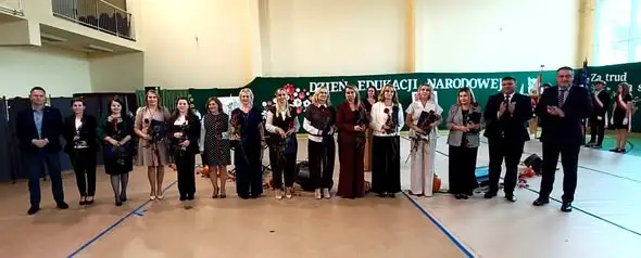 Dzień Edukacji Narodowej w Pińczowie: nauczyciele nagrodzeni i awansowani