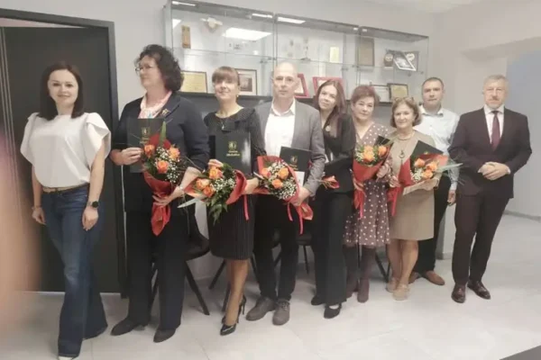 Dzień Edukacji Narodowej w gminie Michałów – nagrody dla dyrektorów i nauczycieli