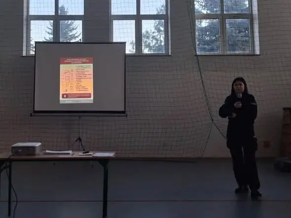 Kijy: Policjanci uczyli mieszkańców, jak reagować na zagrożenia