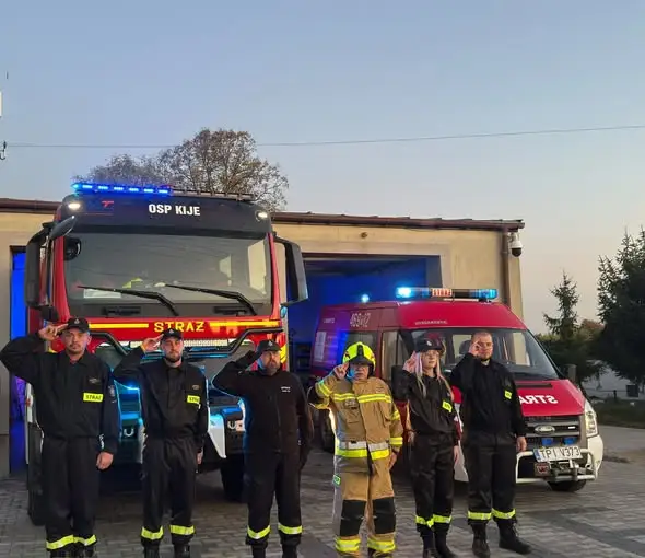 Strażacy z OSP Kije oddali hołd tragicznie zmarłym kolegom z Niska