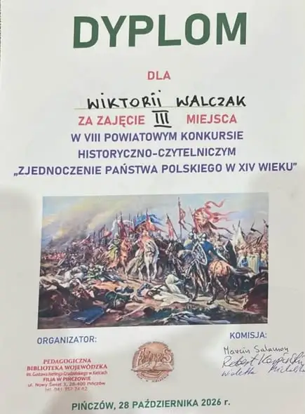 Wiktoria Walczak z podium w powiatowym konkursie historycznym