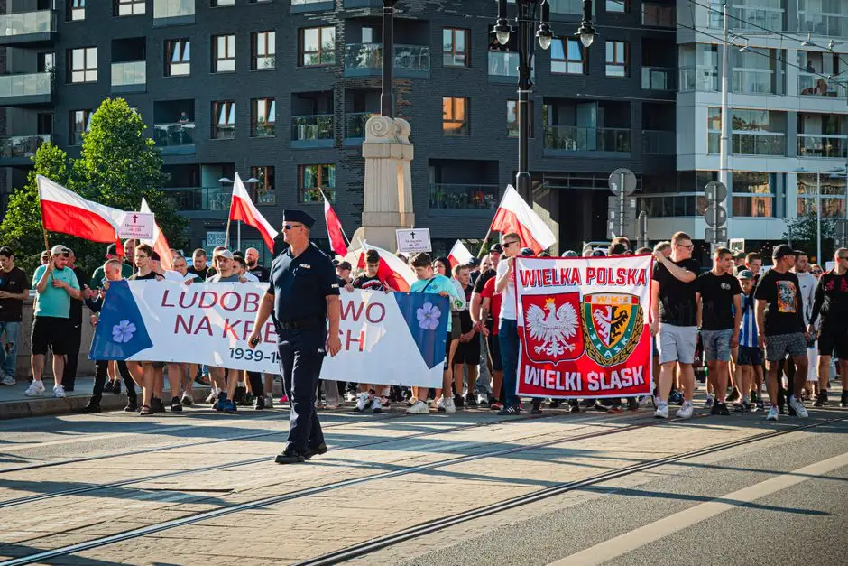 Zapisy na wyjazd do Warszawy na Marsz Niepodległości 2026 – ilość miejsc ograniczona